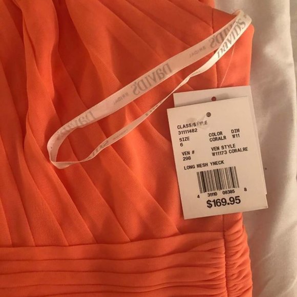 David’s Bridal Long Mesh Y-Neck Dress - Picture 4 of 4